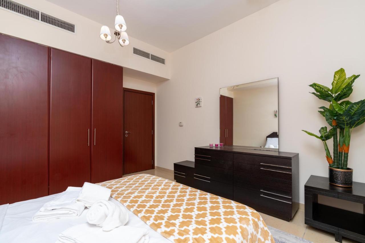 Spacious 5 Beds 3 Min From The Jbr Beach Dubai Ngoại thất bức ảnh